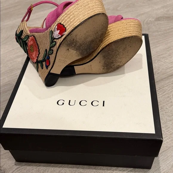 Gucci Pink and Tan Platform Sandals - Picture 6 of 7